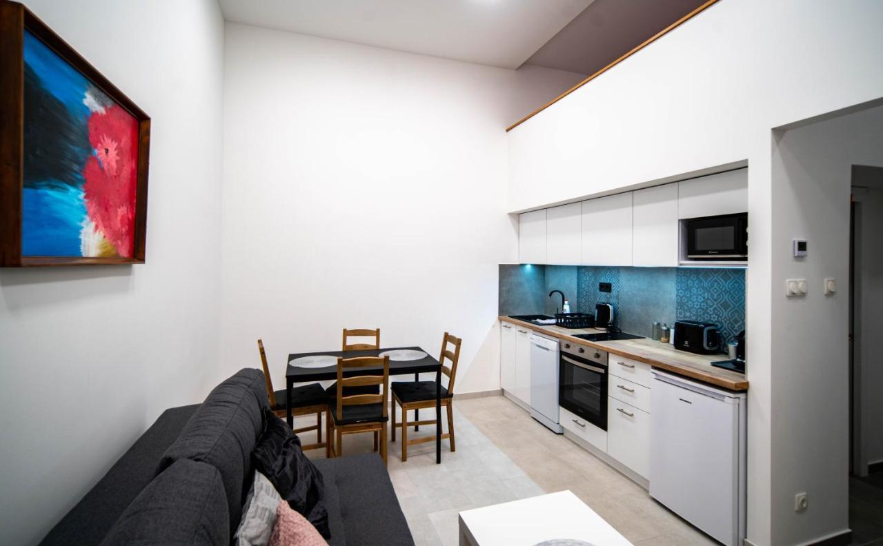 Free Parking Basilica Rob'S Home - Ac, Wi-Fi, Smart Tv Budapest Exteriör bild